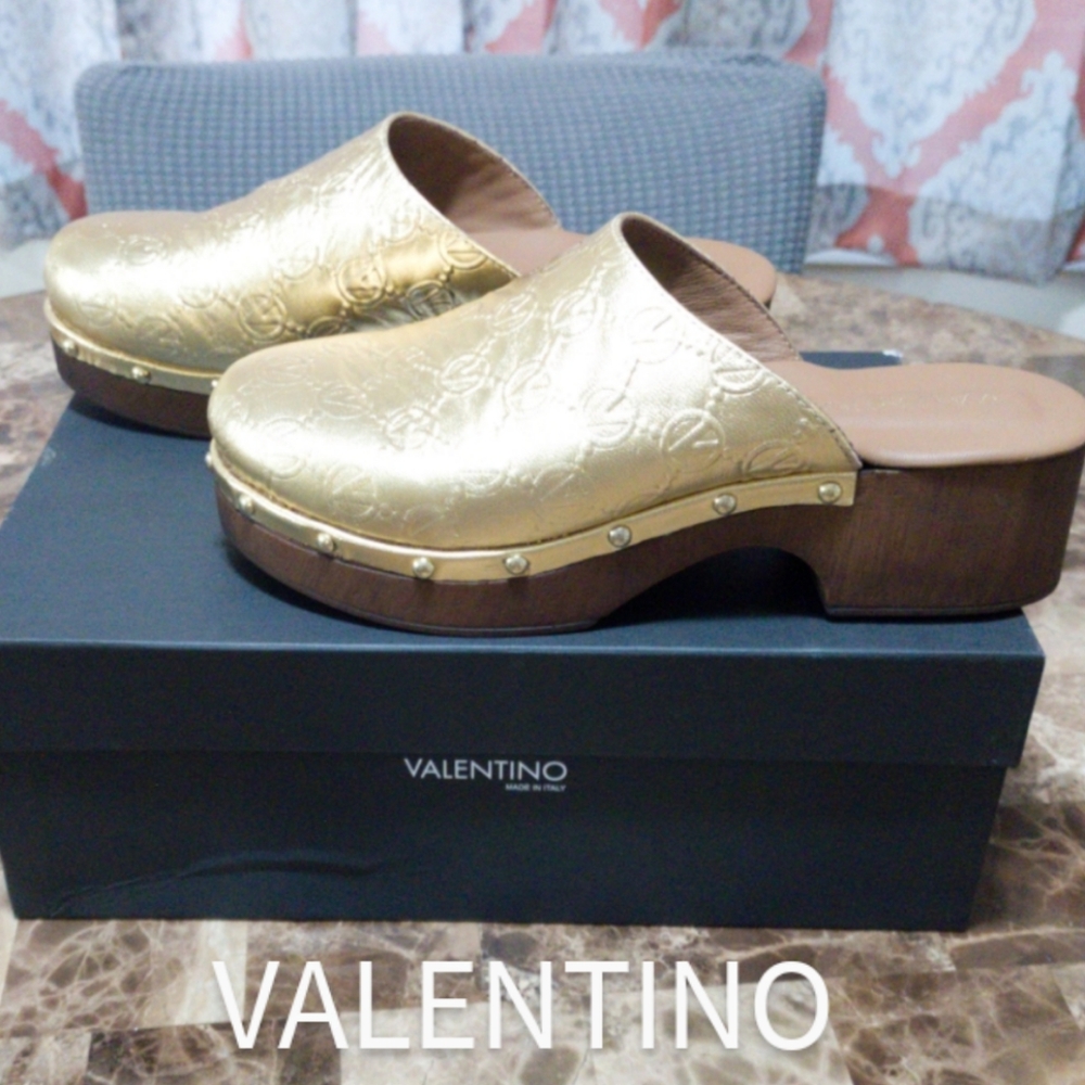 NWB Valentino Clogs😍🥰 Super Adorable - Picture 2 of 15